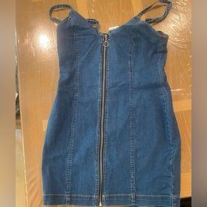 Medium wash front zip dress